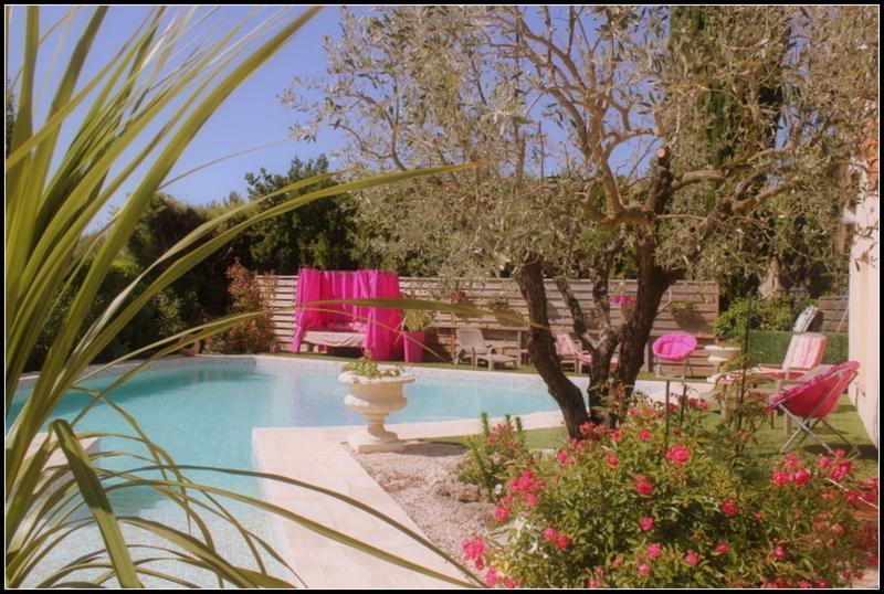 A L'Oree Du Pin Bed & Breakfast Aix-en-Provence Ngoại thất bức ảnh