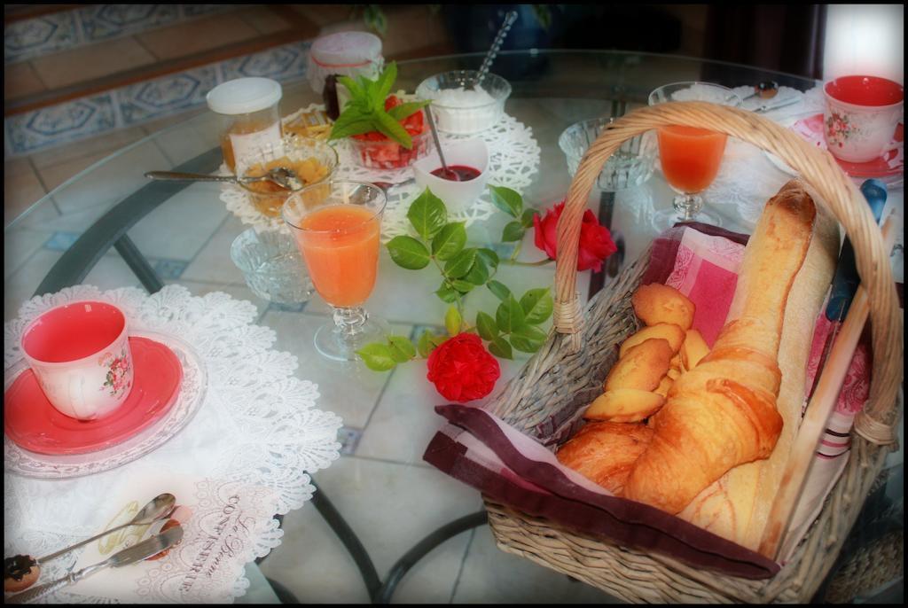 A L'Oree Du Pin Bed & Breakfast Aix-en-Provence Phòng bức ảnh