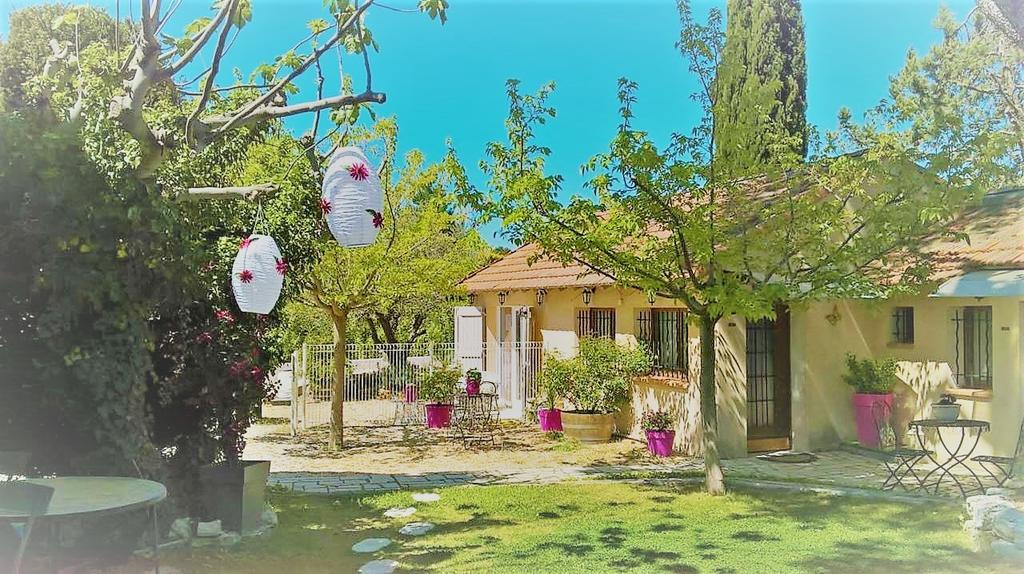 A L'Oree Du Pin Bed & Breakfast Aix-en-Provence Ngoại thất bức ảnh