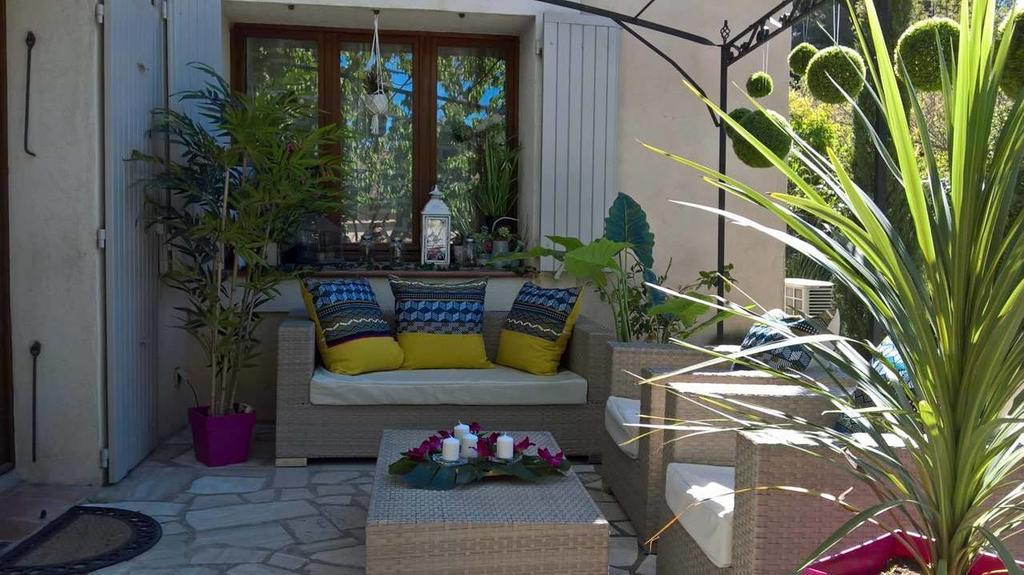 A L'Oree Du Pin Bed & Breakfast Aix-en-Provence Ngoại thất bức ảnh