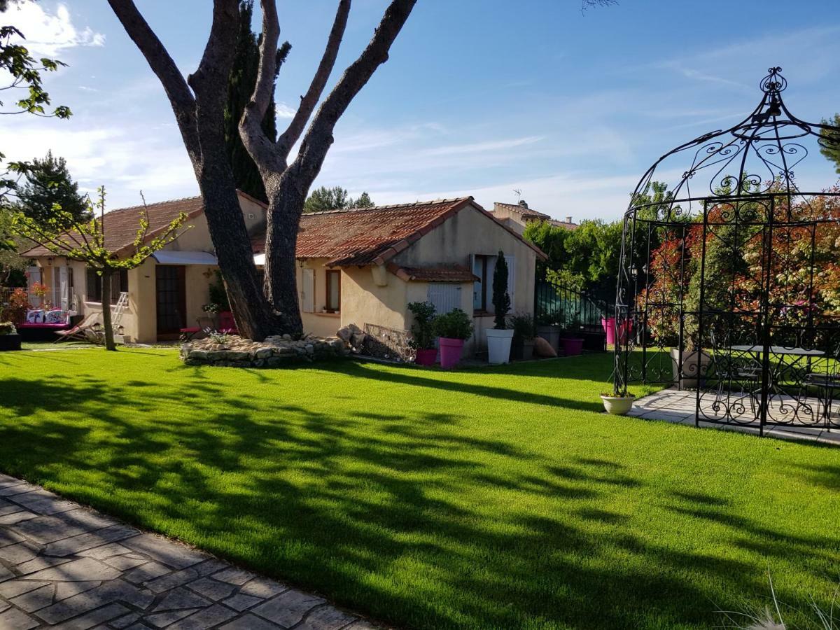 A L'Oree Du Pin Bed & Breakfast Aix-en-Provence Ngoại thất bức ảnh